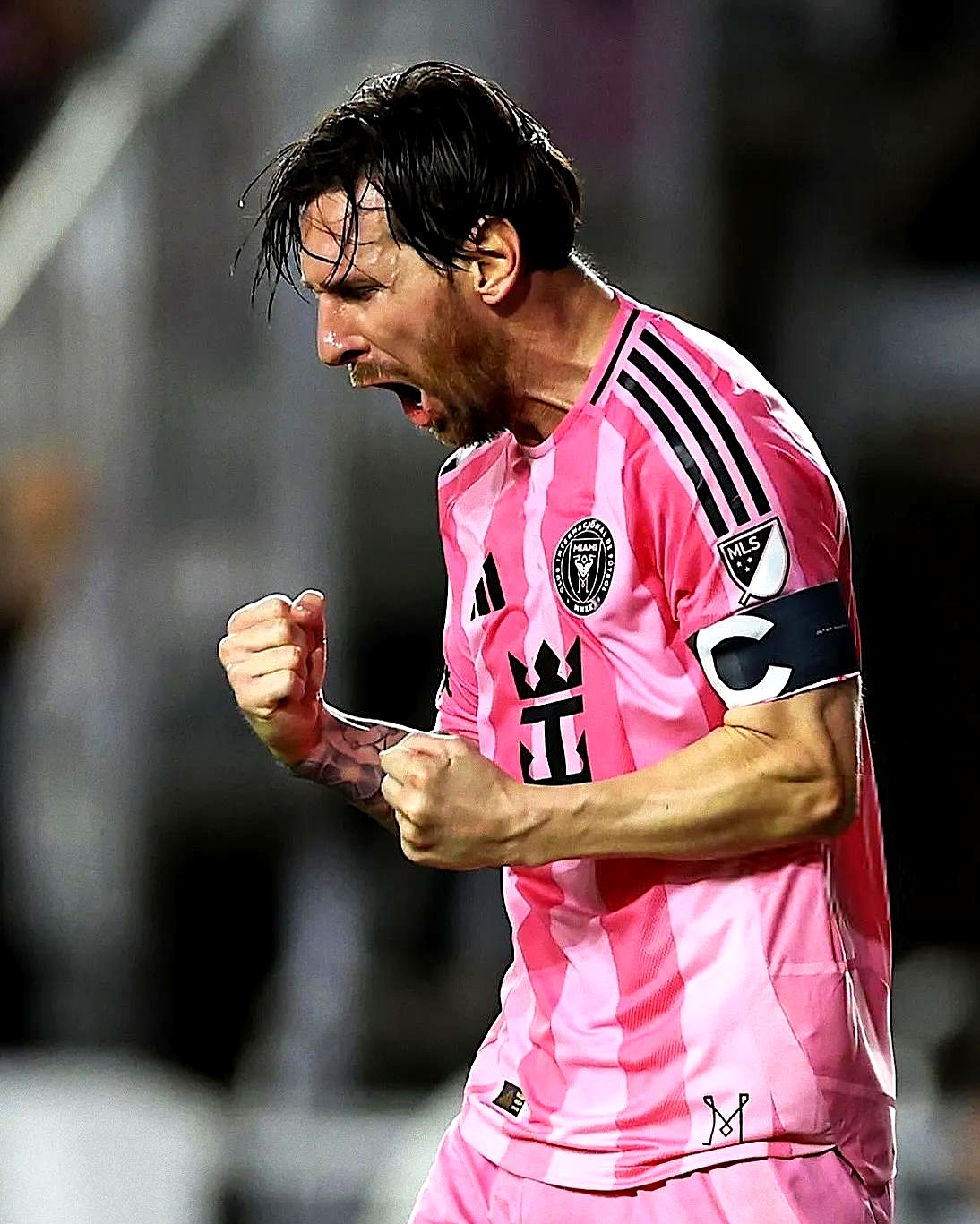 梅西重返赛场，锐不可当首场状态出色，德国队观众沸腾！