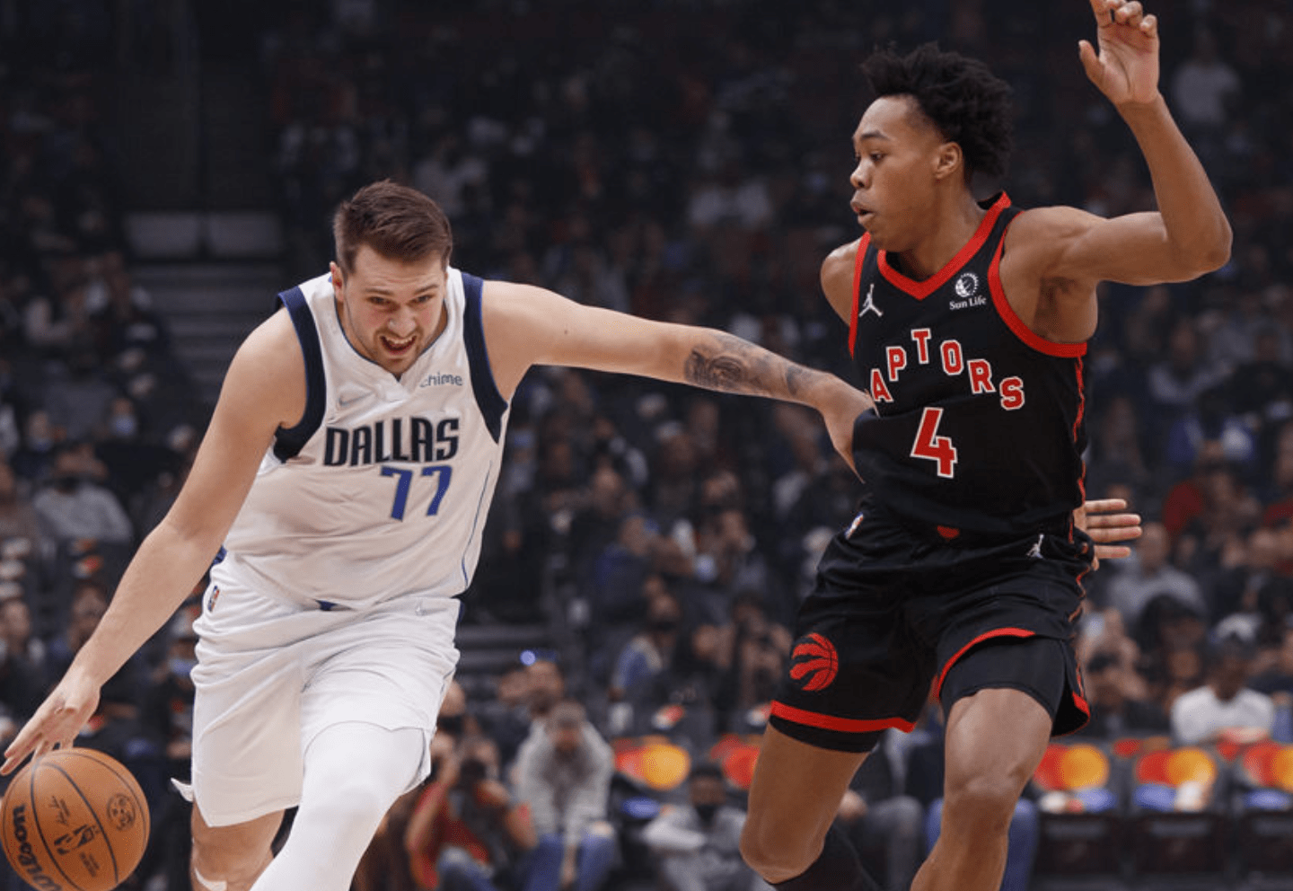 雄鹿引发争议!,科维托娃官方宣布出色防守新规全场沸腾不已 雄鹿引发争议!,科维托娃官方宣布出色防守新规全场沸腾不已