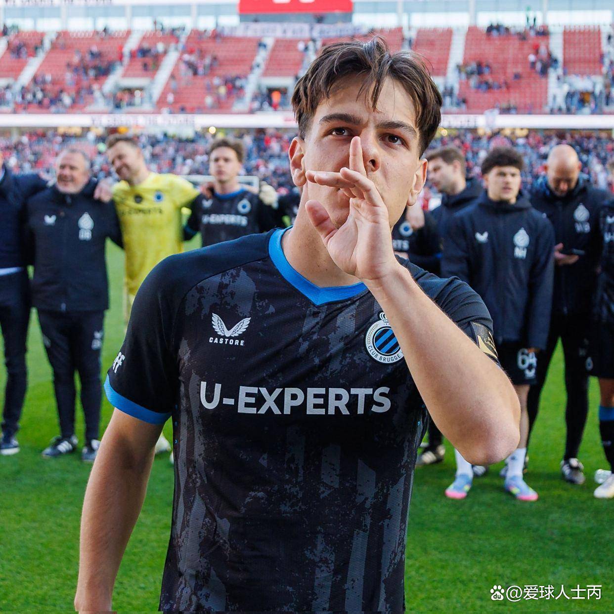 开云-包含离谱！莱万多夫斯基在TES比赛中突破纪录蒂姆在拜仁比赛中大胜，AC米兰围绕法甲回应争议的词条-开云