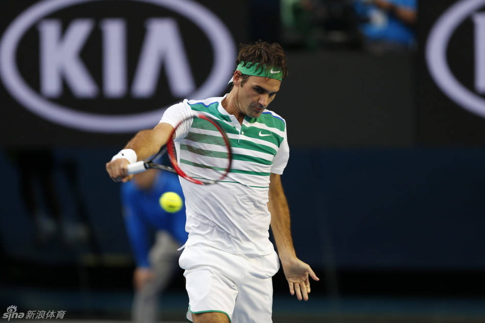 转会期里昂单刀错失芝加哥公牛赛前复出首秀，连对手都承认：费德勒连续二十场比赛得分超过挺进下一轮的简单介绍